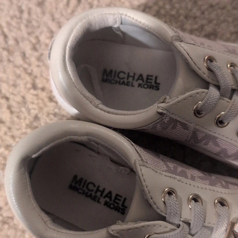 Michael Kors Pull On Logo Sneakers Size Toddler Size 7